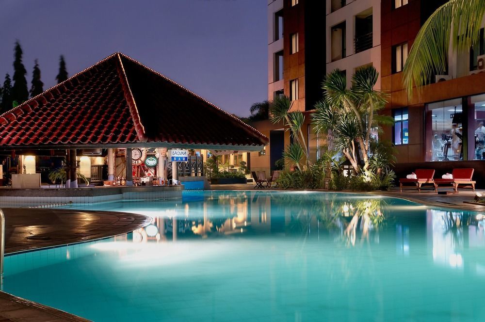 Kristal Hotel Джакарта Екстер'єр фото